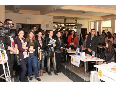 Проспериращи български фирми представиха стажантски и работни позиции пред свищовските студенти в „Национални дни на кариерата” 2014 